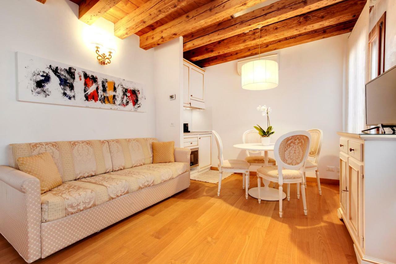 Apartament Nikki House *